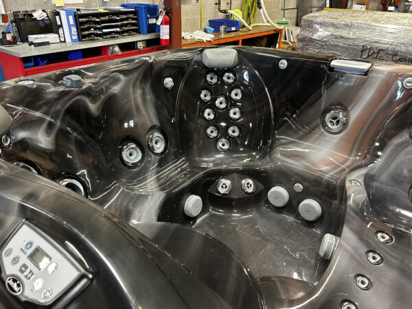 Jacuzzi® J-355™ - UJ100800239 - Image 5