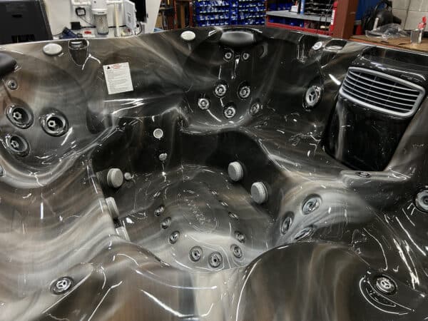 Jacuzzi® J-495™ - UJ100834275 - Image 8