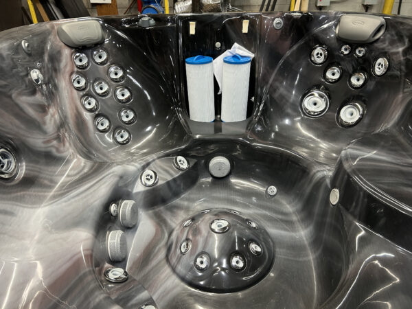 Jacuzzi® J-365™ - UJ100849823 - Image 3