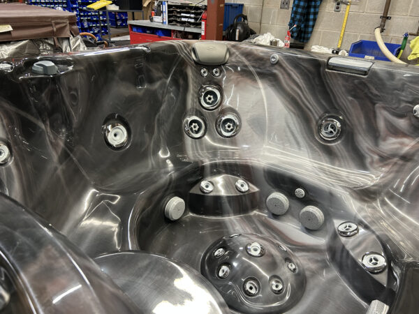 Jacuzzi® J-365™ - UJ100849823 - Image 5