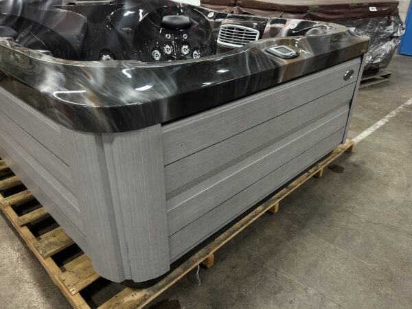 Jacuzzi® J-445™ -  UJ100728282
