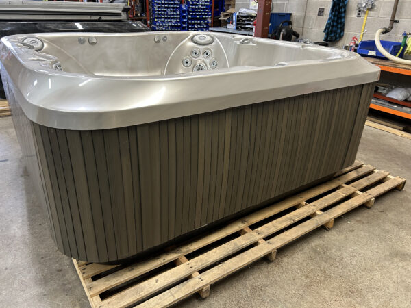 Jacuzzi® J-385™ -UJ100680862 - Image 9