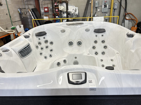 Jacuzzi® J-475™ -  UJ100815440 - Image 2