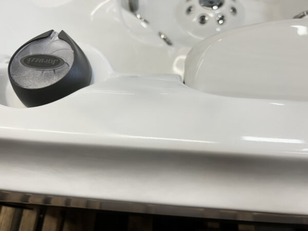 Jacuzzi® J-475™ -  UJ100815440 - Image 6
