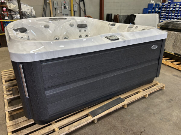 Jacuzzi® J-475™ -  UJ100815440
