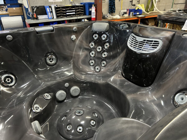 Jacuzzi® J-345™ - UJ100767726 - Image 8