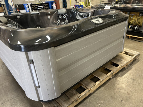 Jacuzzi® J-345™ - UJ100767726