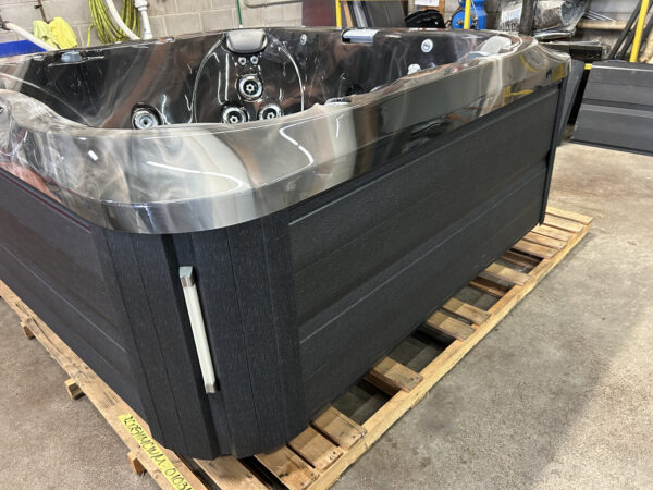 Jacuzzi® J-365™ - UJ100864449 - Image 12