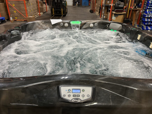 Jacuzzi® J-335™ - UJ100746516 - Image 6