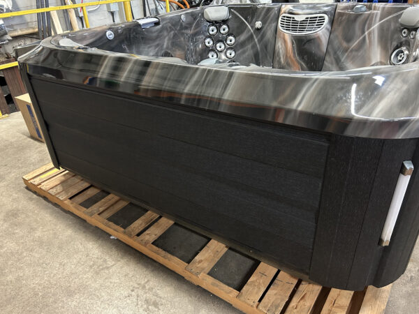 Jacuzzi® J-385™ -UJ100849765 - Image 10