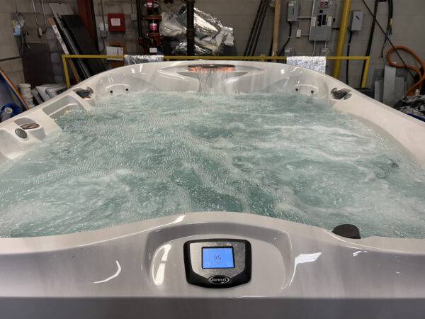 Jacuzzi® J-495™ - UJ100739946 - Image 2