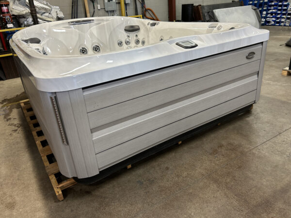 Jacuzzi® J-495™ - UJ100739946