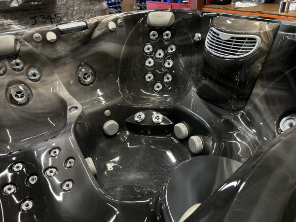 Jacuzzi® J-335™ - UJ100746516 - Image 10