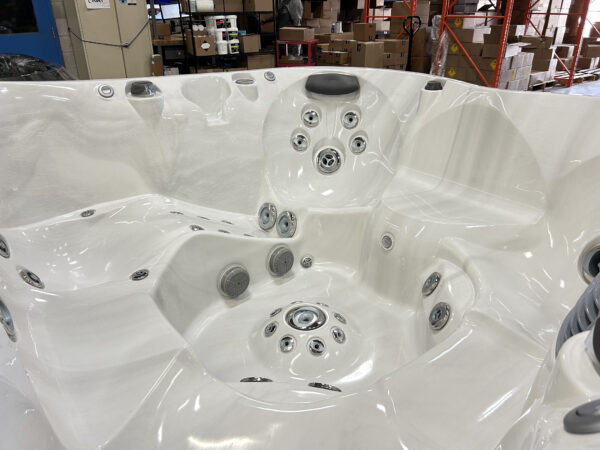 Jacuzzi® J-475™ - UJ100851722 - Image 6