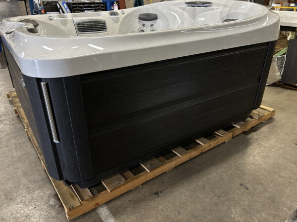 Jacuzzi® J-475™ - UJ100851722 - Image 11
