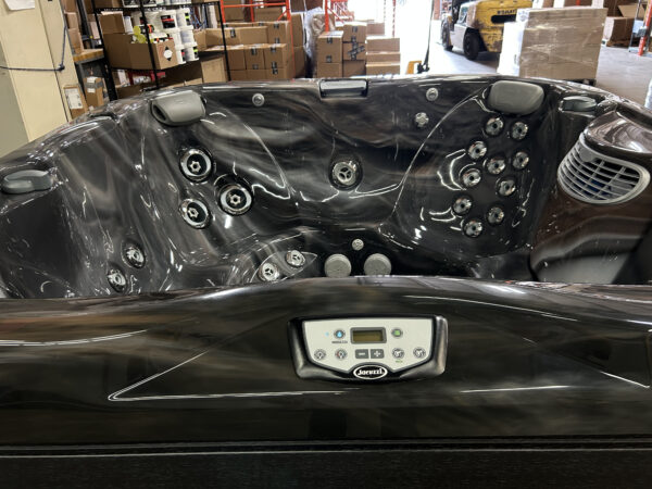 Jacuzzi® J-345™ - UJ100890842 - Image 3