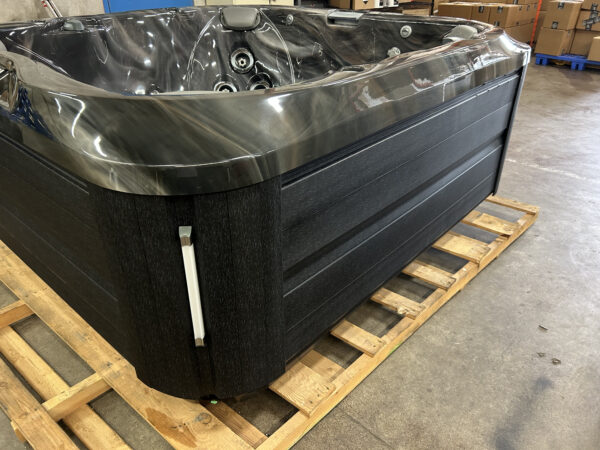 Jacuzzi® J-345™ - UJ100890842 - Image 11