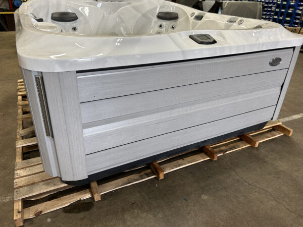 Jacuzzi® J-435™ - UJ100804032