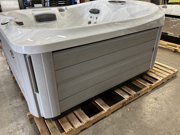 Jacuzzi® J-435™ - UJ100804032 - Image 10