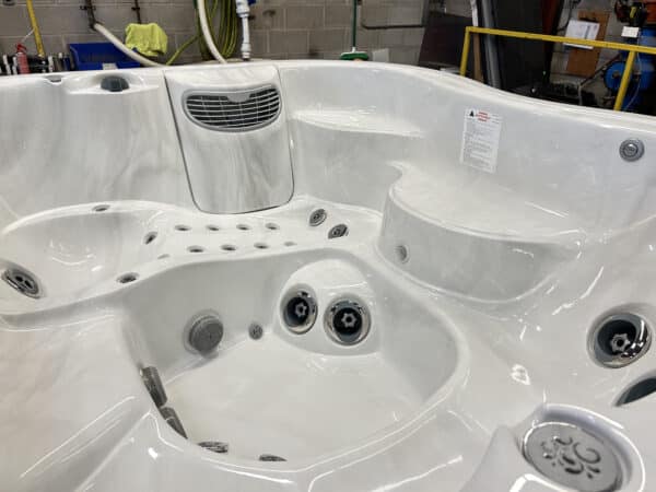 Jacuzzi® J-355™ - UJ100862665 - Image 6