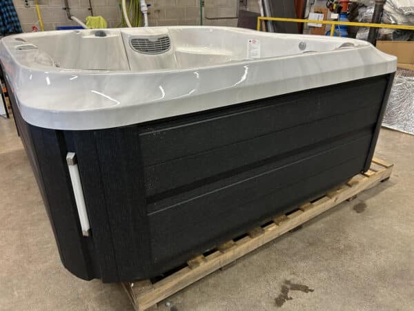 Jacuzzi® J-355™ - UJ100862665 - Image 9