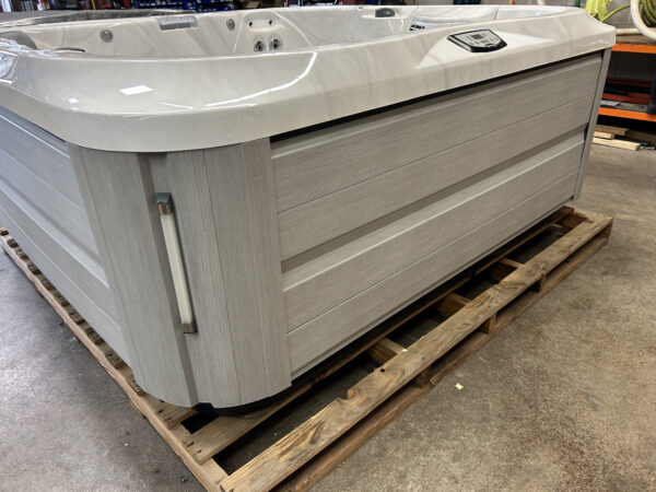 Jacuzzi® J-355™ - UJ100862869