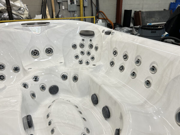 Jacuzzi® J-495™ - UJ100881485 - Image 4
