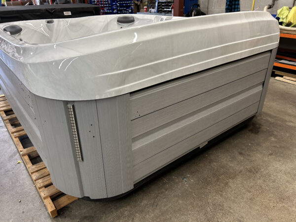 Jacuzzi® J-495™ - UJ100881485 - Image 8