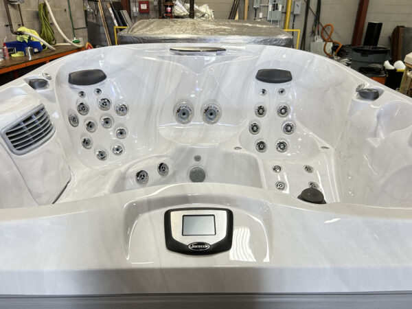 Jacuzzi® J-475™ - UJ100858691 - Image 3