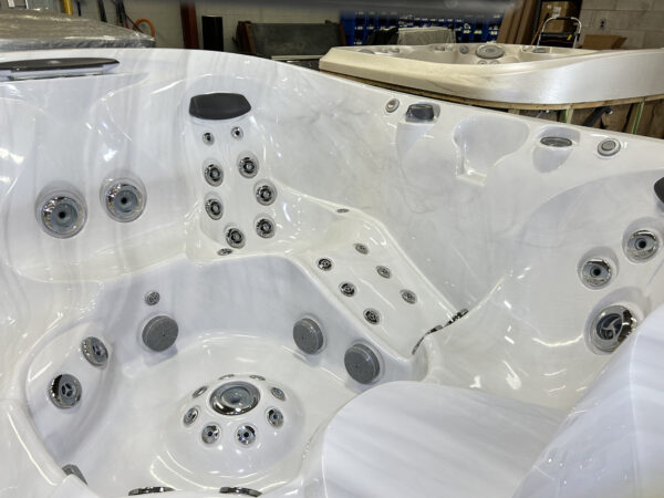 Jacuzzi® J-475™ - UJ100858691 - Image 5