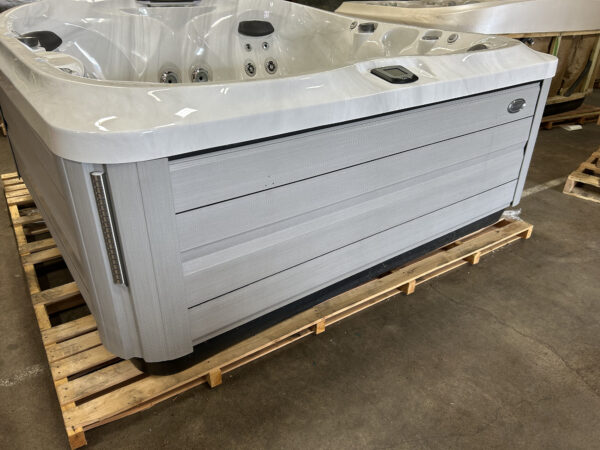 Jacuzzi® J-475™ - UJ100858691