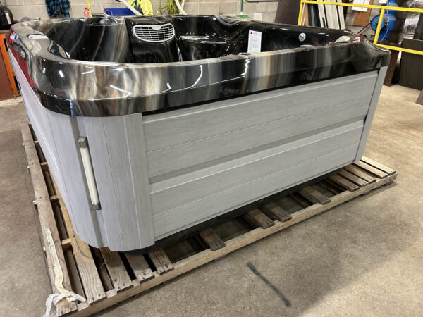 Jacuzzi® J-355™ - UJ100837413 - Image 9