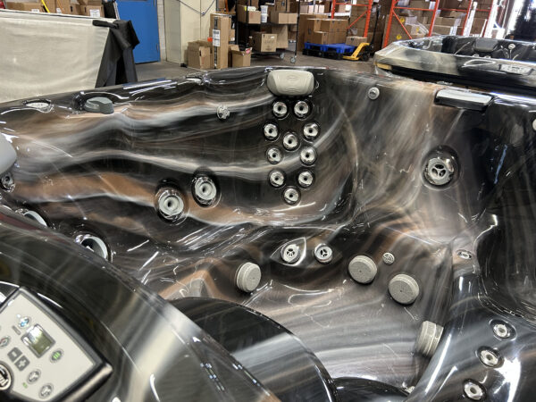 Jacuzzi® J-355™ - UJ100896938 - Image 6