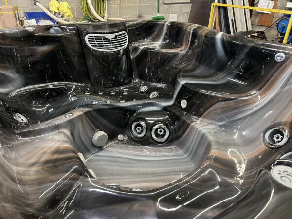Jacuzzi® J-355™ - UJ100896938 - Image 8