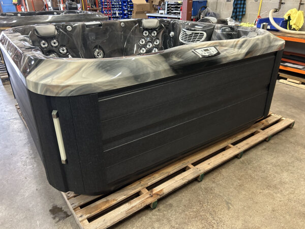 Jacuzzi® J-375™ - UJ100877992