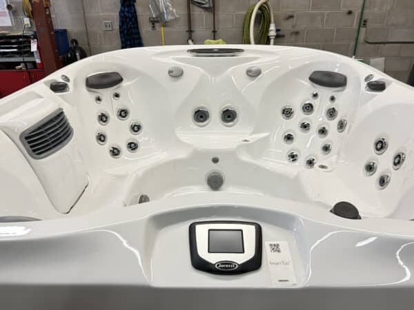 Jacuzzi® J-485™ -UJ100926395 - Image 3