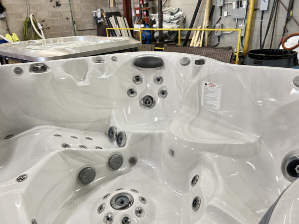 Jacuzzi® J-475™ -  UJ100839667 - Image 6