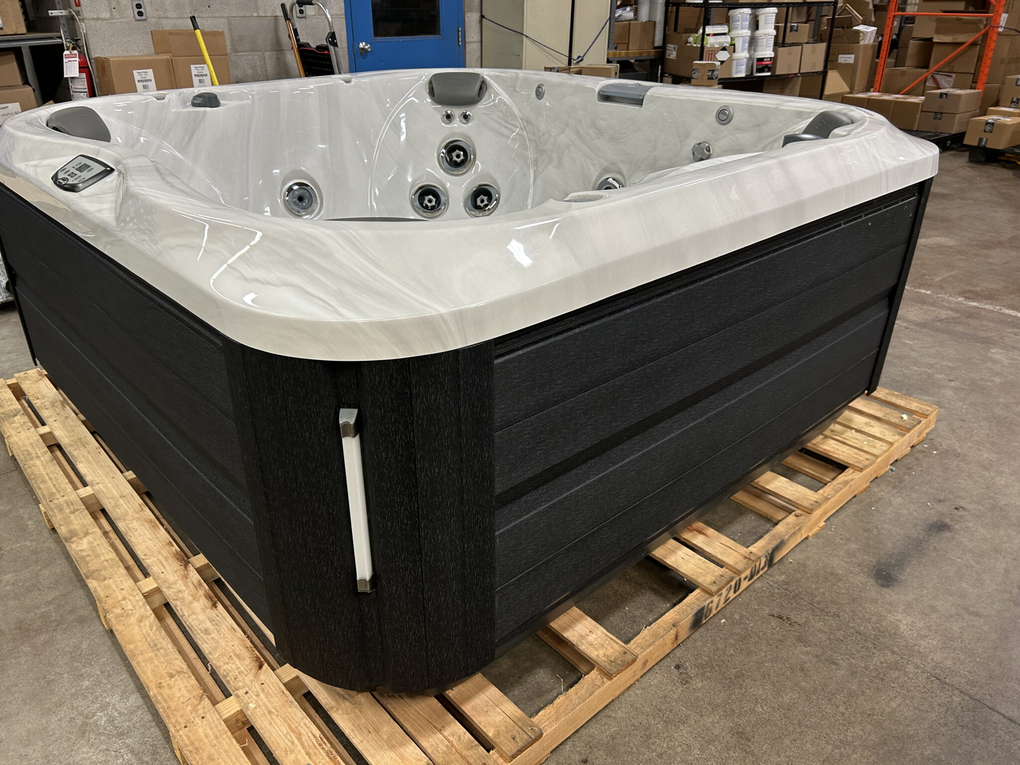 Jacuzzi® J-365™ - UJ100894104 - Image 11