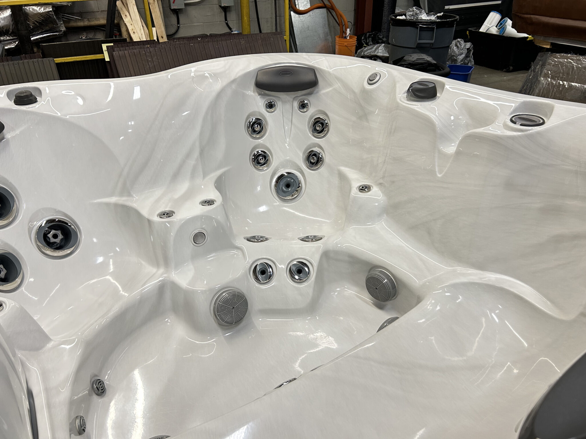 Jacuzzi® J-425™ -  UJ100867632 - Image 8