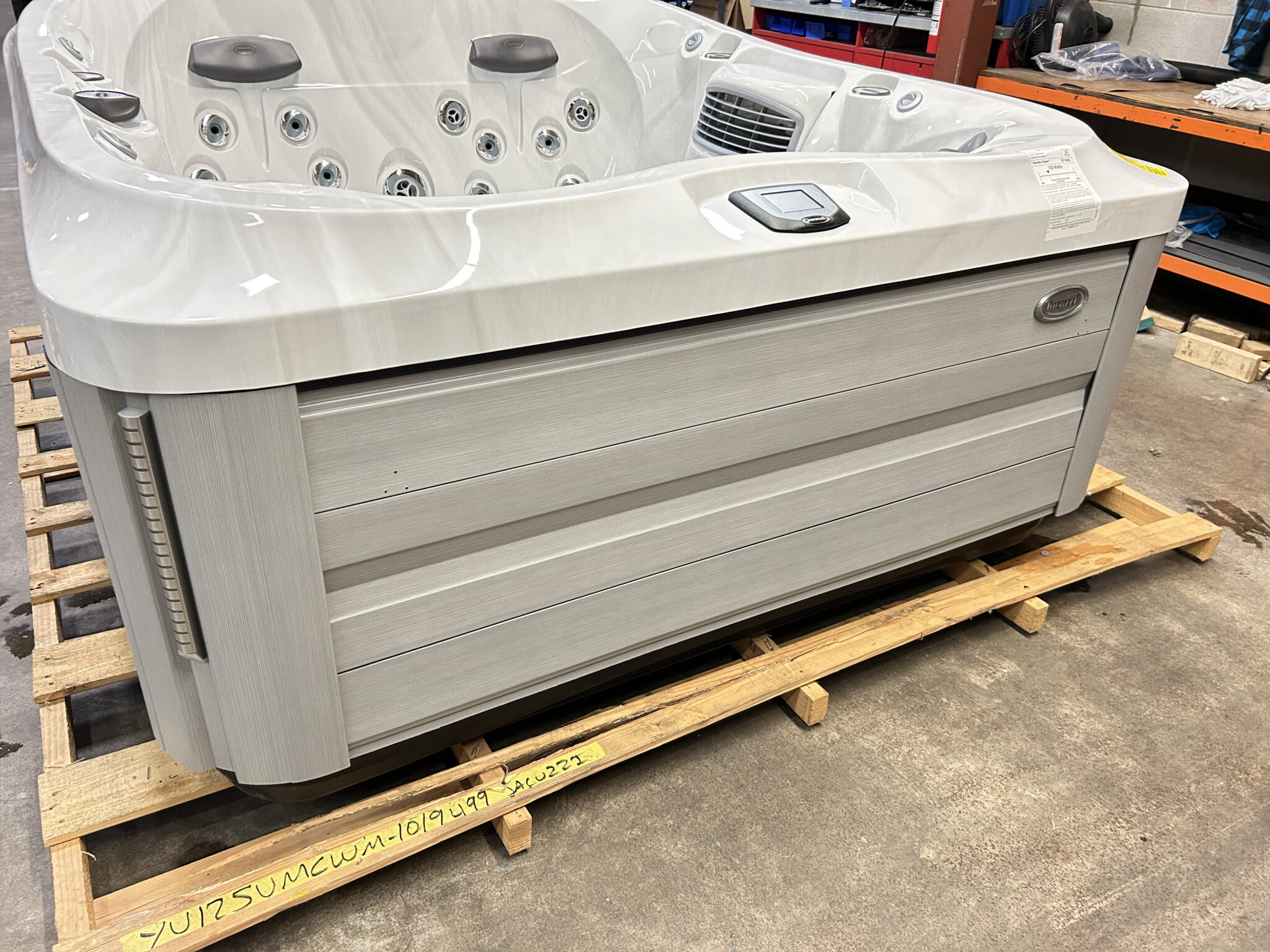 Jacuzzi® J-425™ -  UJ100867632