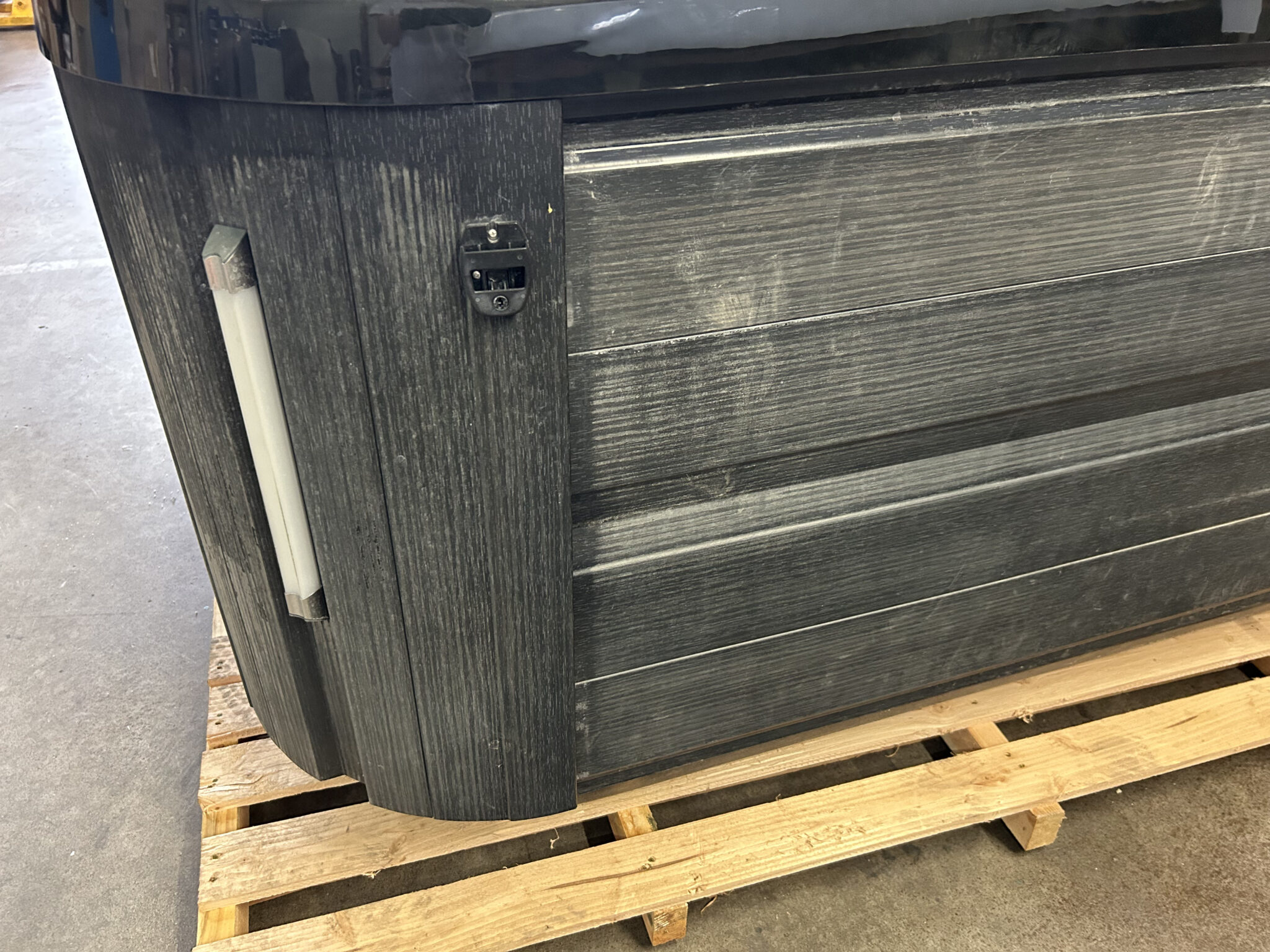 Jacuzzi® J-375™ - UJ100766230 - Image 12