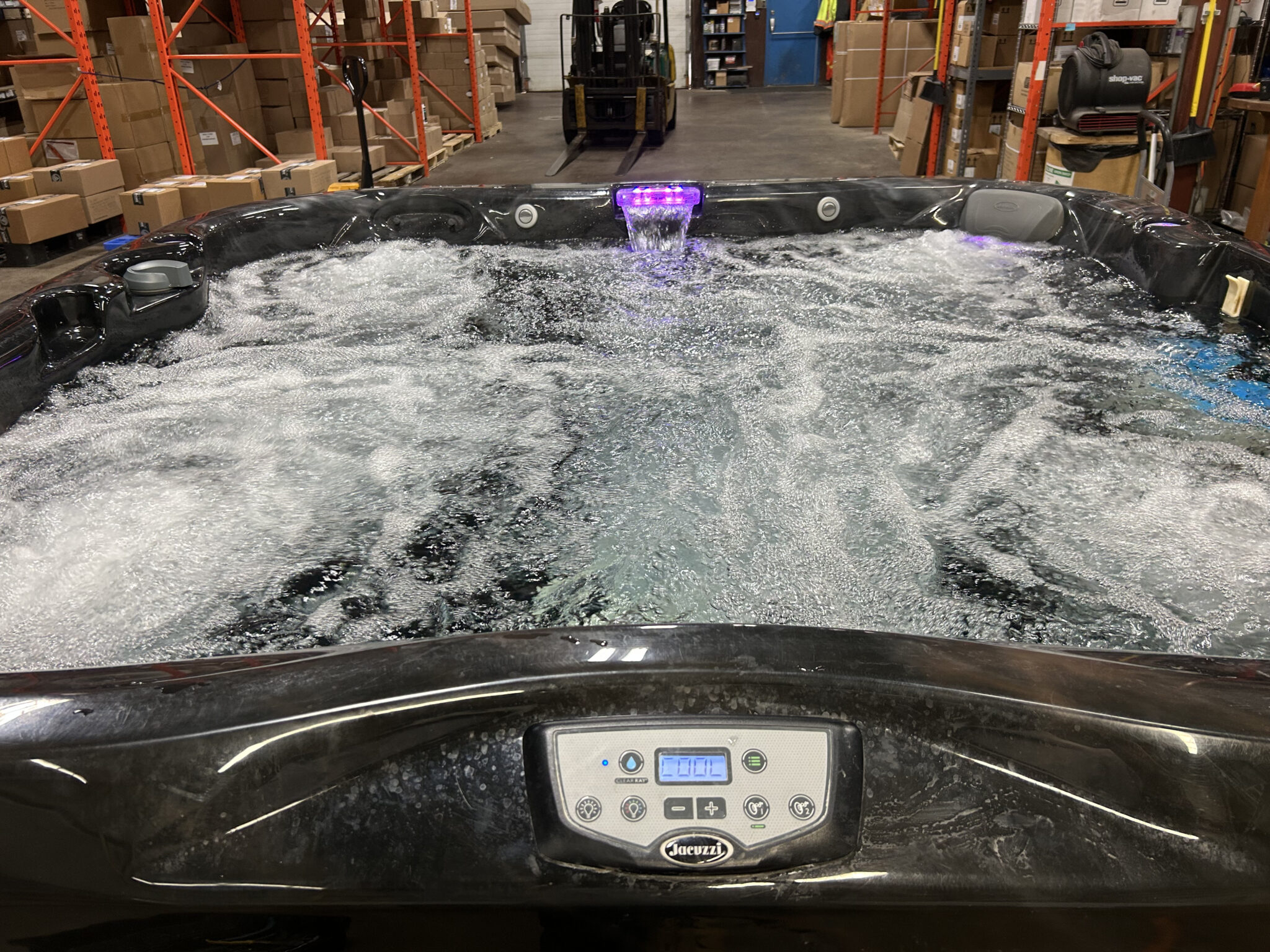 Jacuzzi® J-375™ - UJ100766230 - Image 2