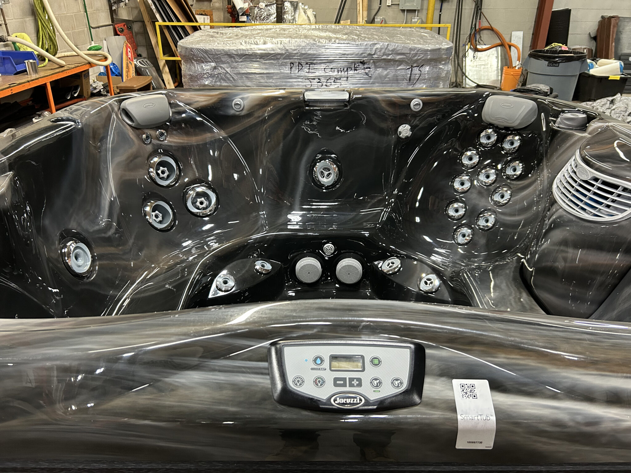 Jacuzzi® J-365™ - UJ100897730 - Image 3