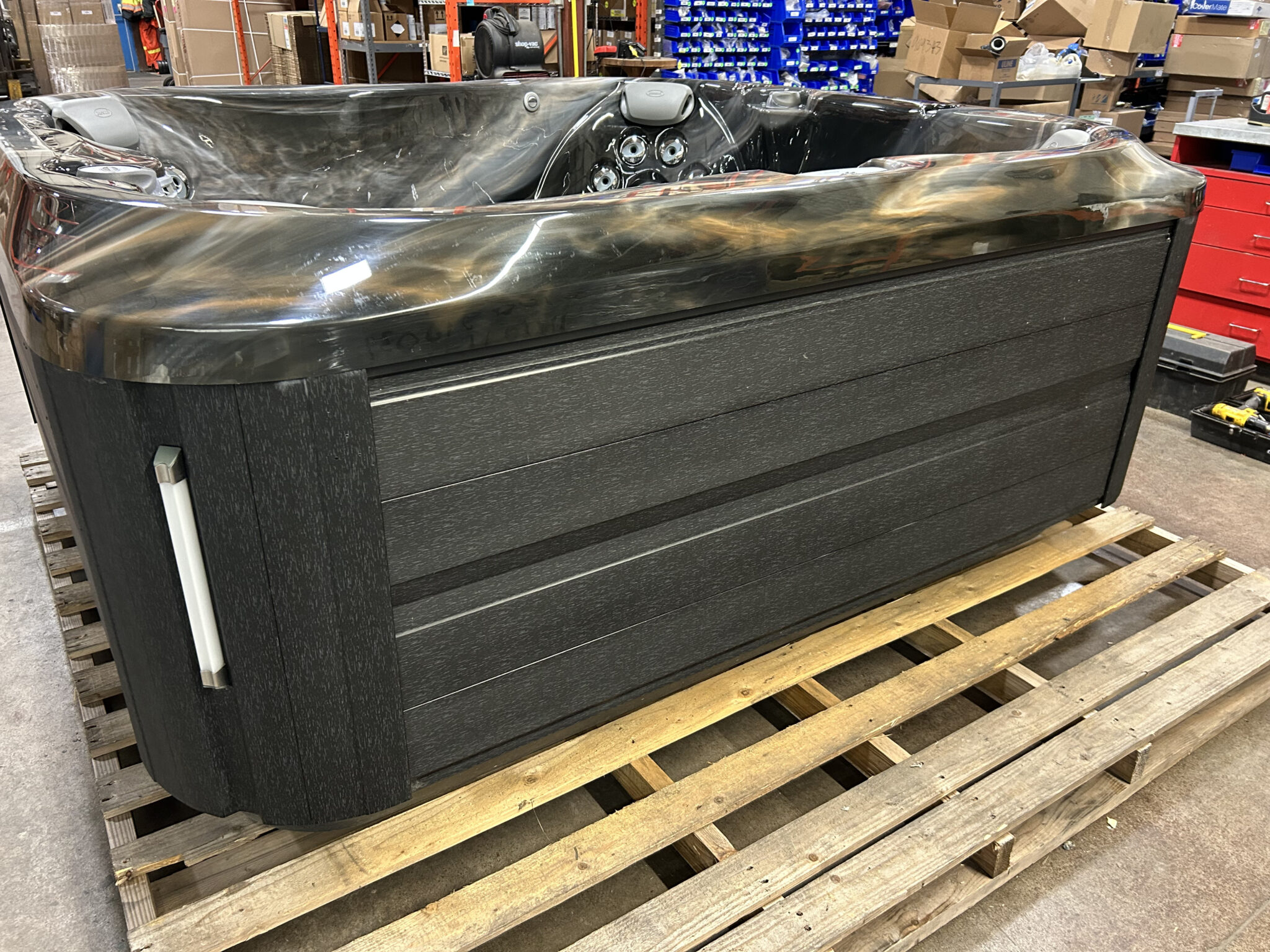 Jacuzzi® J-365™ - UJ100897730 - Image 8