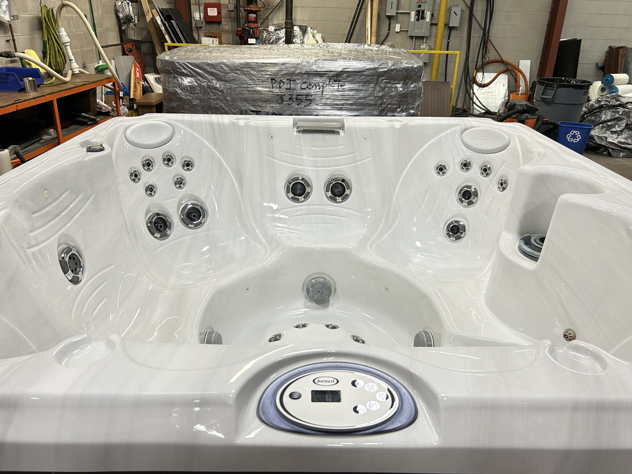 Jacuzzi® J-245™ -UT100807978 - Image 3