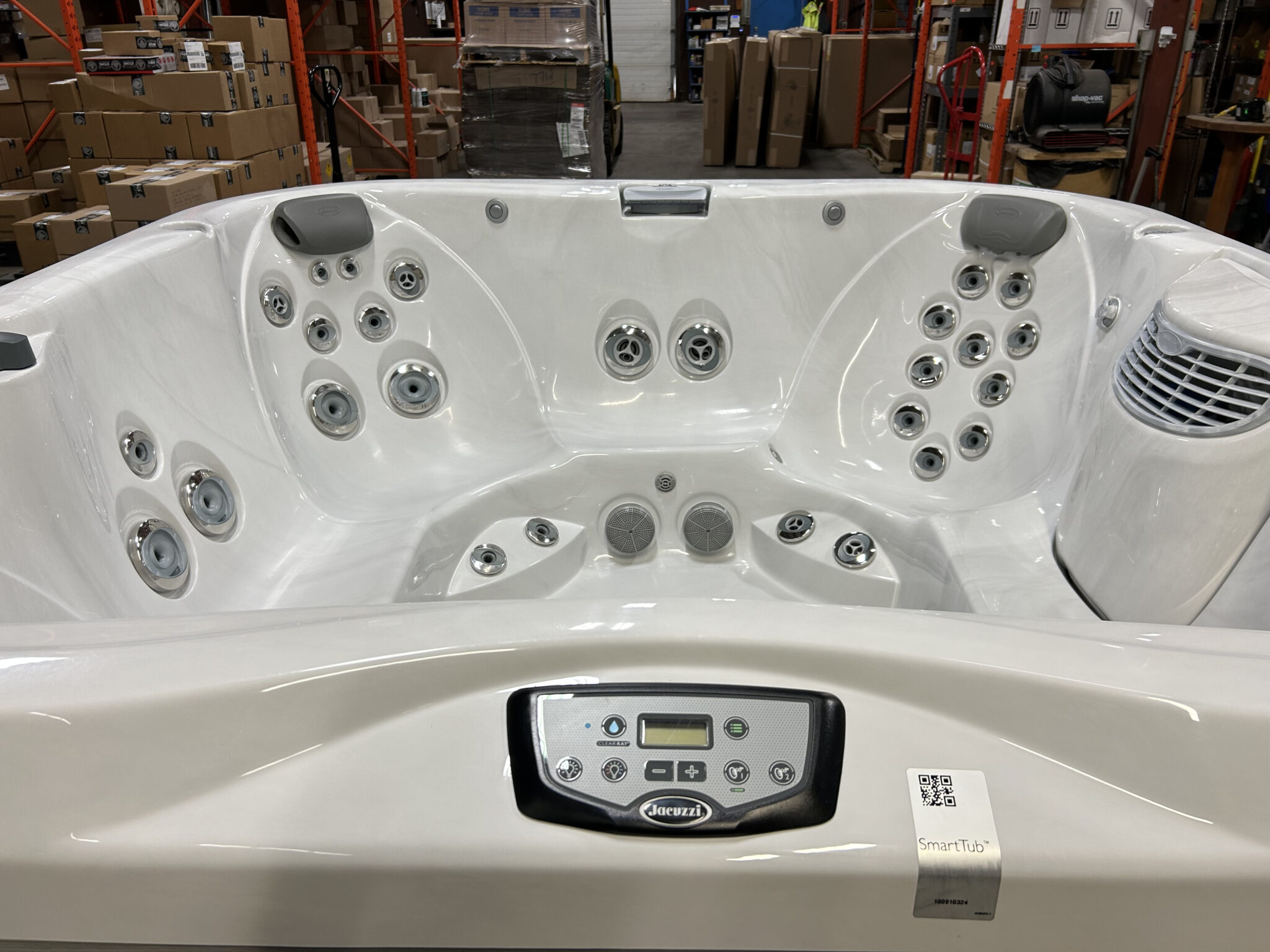 Jacuzzi® J-385™ -UJ100910324 - Image 2