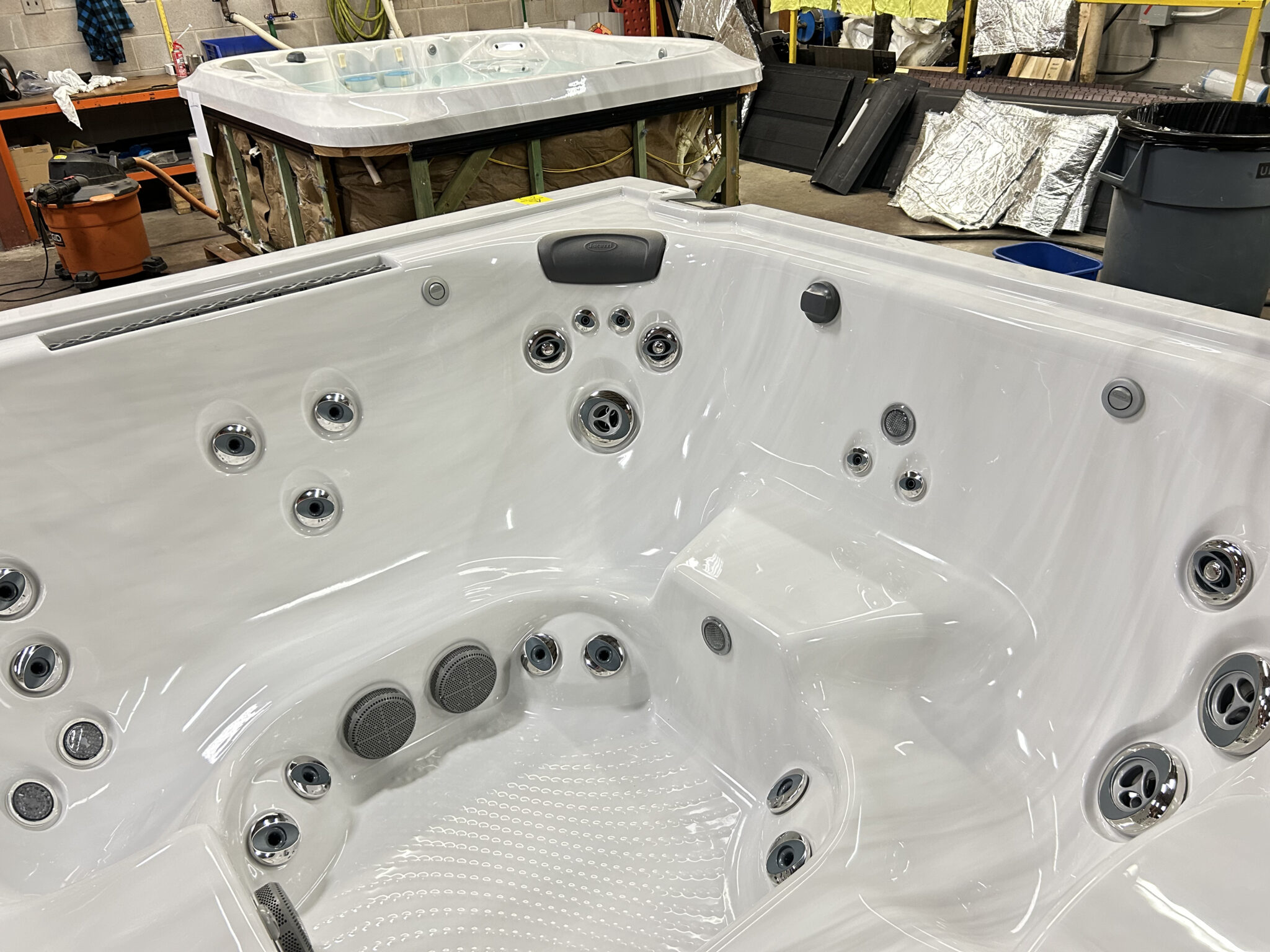 Jacuzzi® J-LX™ -UW101012200 - Image 6