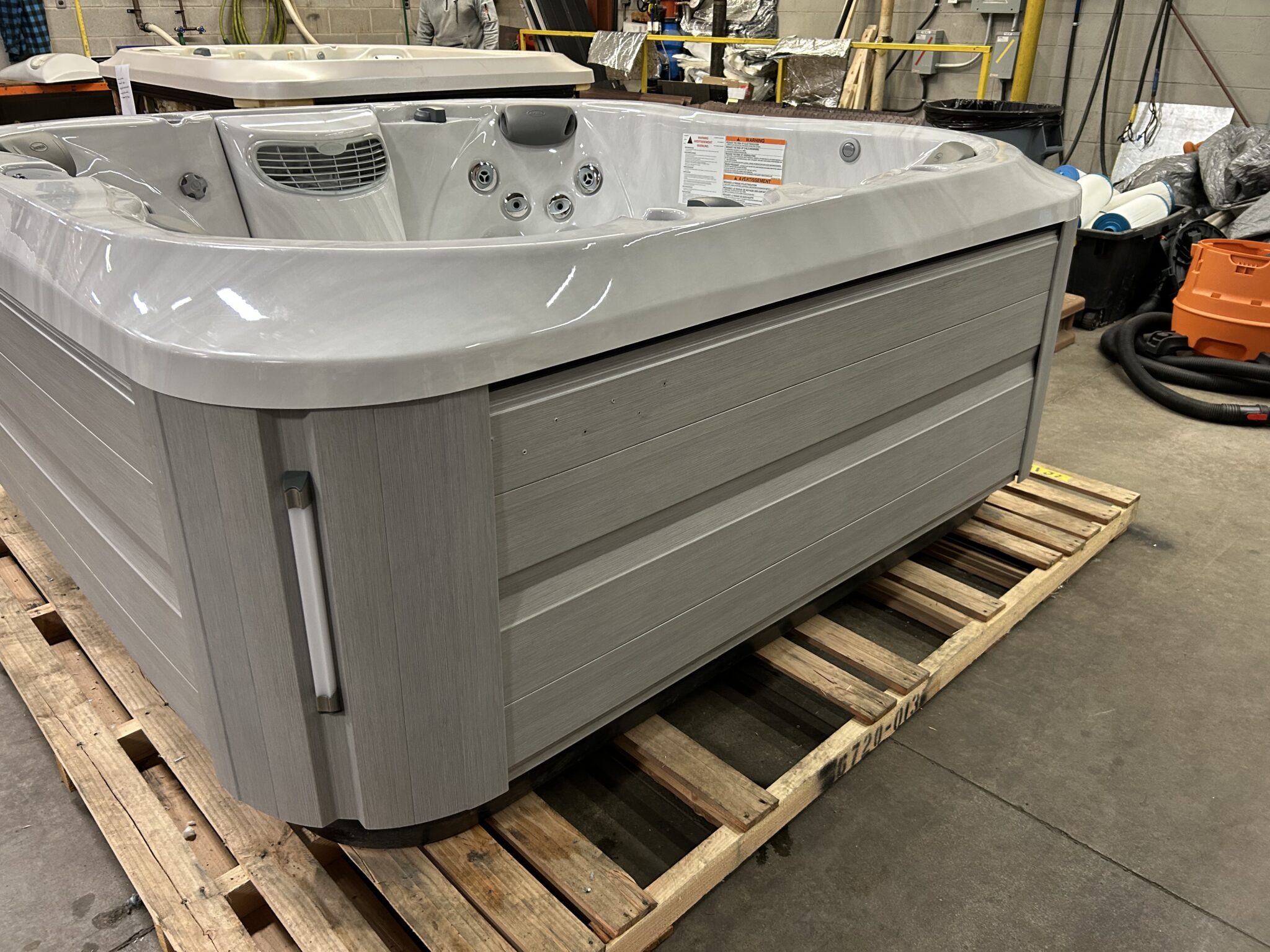 Jacuzzi® J-335™ - UJ100925269 - Image 9