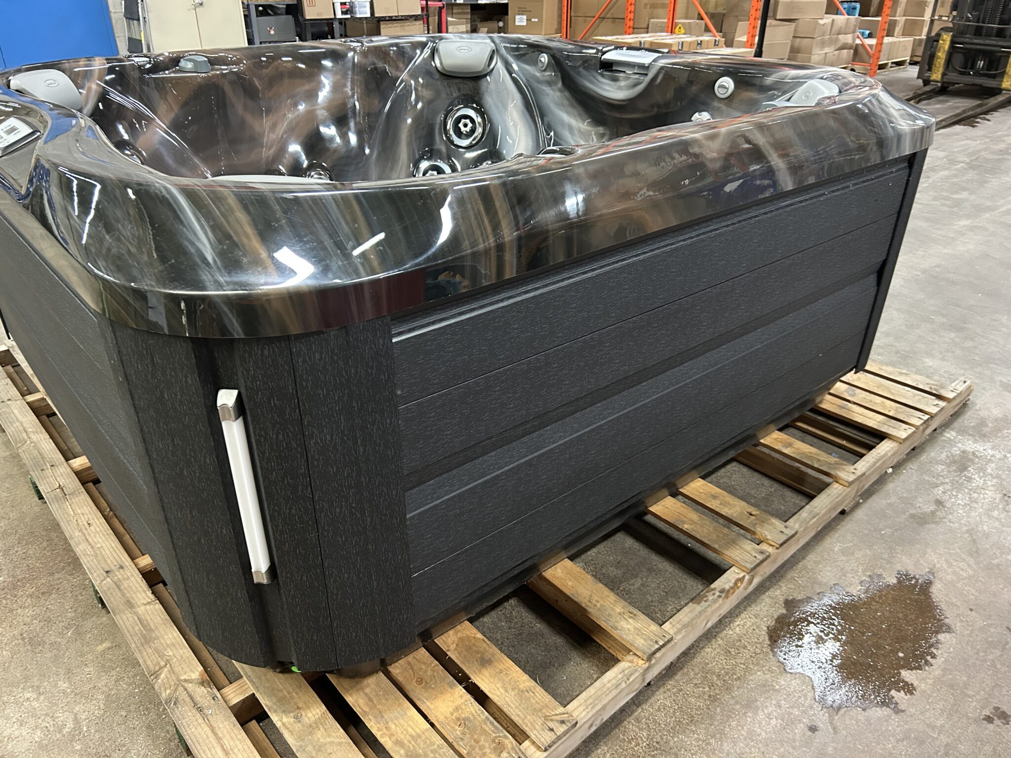 Jacuzzi® J-345™ - UJ100916076 - Image 2