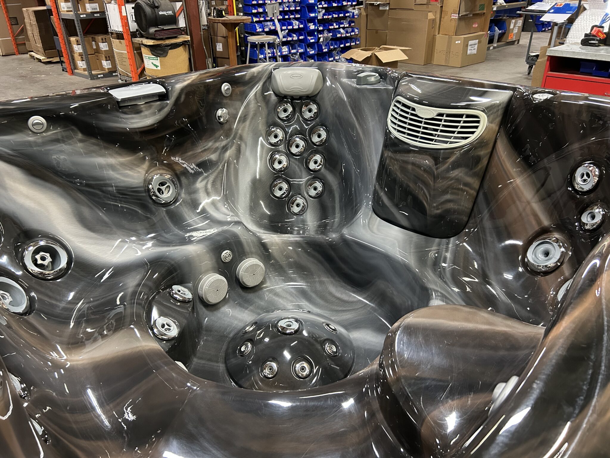 Jacuzzi® J-345™ - UJ100916076 - Image 5